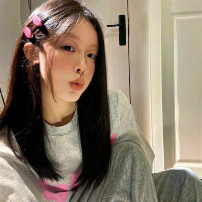 湖畔的女人们
